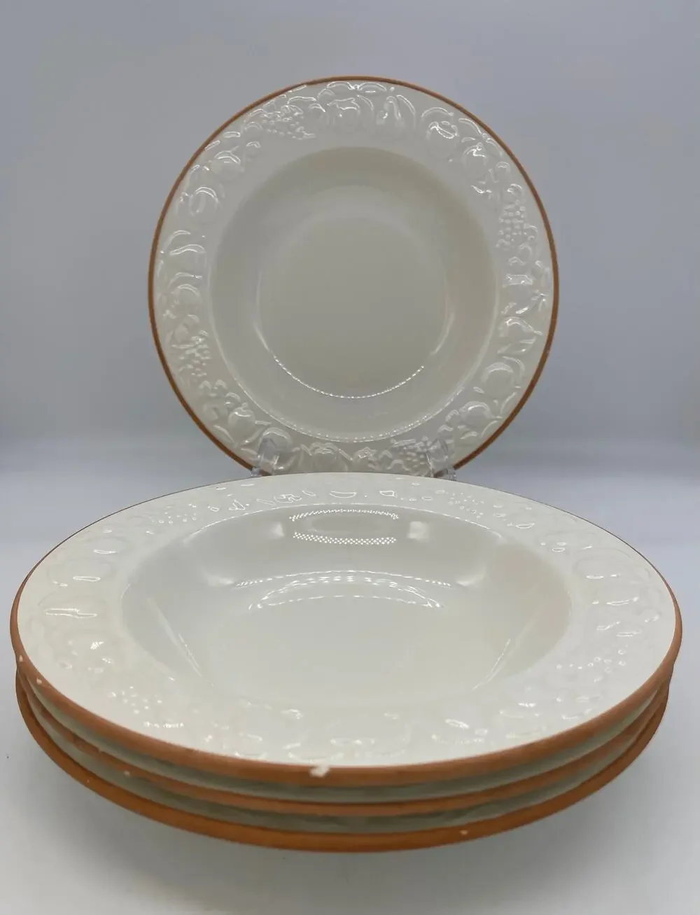 Pier 1 Fruit Relief Set of 4 Soup / Pasta Bowls Italy Wear on Rims *See Photos